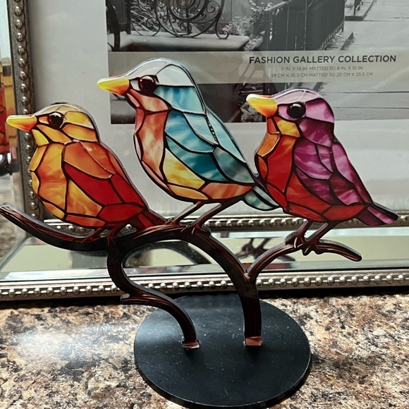 Stain acrylic bird on Branch. - Picture 8 of 11